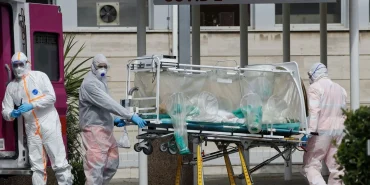 23-ulkeden-120-kisi-tahliye-edildi-hantavirus-cikan-yolcu-gemisinde-tahliyeler-tamamlandi-qJGPM1au.webp