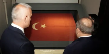 bakan-ersoy-yargitay-baskani-omer-kerkezi-cumhuriyet-muzesinde-agirladi-qbGXwfAk.webp