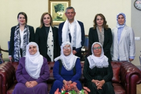 baris-annelerinden-chpye-ziyaret-ge96nERr.jpg