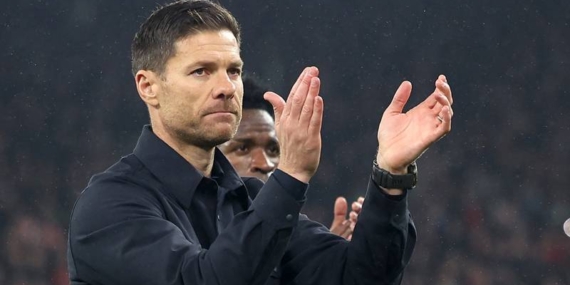 chelsea-xabi-alonsoyla-temasta-VSACJ8bt.jpg