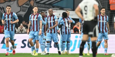 dev-macta-gulen-taraf-trabzonspor-deplasmanda-besiktasi-maglup-etti-laIXTgwa.webp