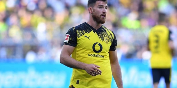 dortmundda-salih-ozcan-yolcu-CwUHd9Zj.jpg