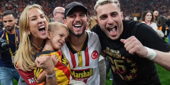 dries-mertens-bunu-gormem-gerekiyordu-kacirmam-imkansiz-mxO3x8l8.webp