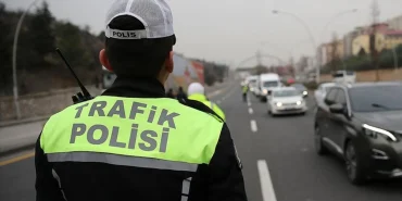 emniyet-saat-vererek-uyardi-istanbulda-bazi-yollar-trafige-kapatilacak-hW8HMklD.webp