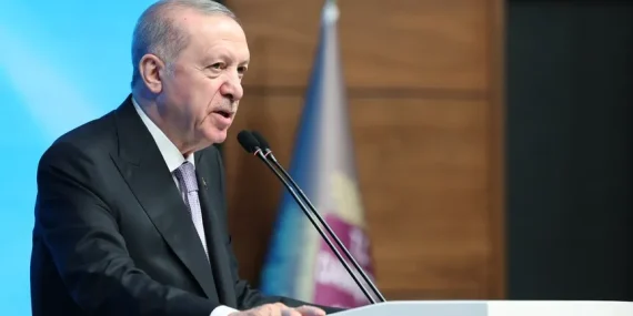erdogan-yargi-yetkisinin-kullanimina-hukuk-disi-mudahale-hos-karsilanamaz-turk-milletinin-iyi-bir-anayasa-OQ2DZ59d.webp