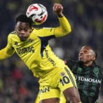 eski-fenerbahceli-jhon-durandan-dikkat-ceken-hamle-galatasarayin-sampiyonluk-paylasimini-begendi-lQDjSE9X.jpg