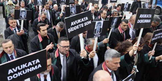 haciz-sirasinda-avukatin-parmagini-kirdigi-iddiasiyla-yargilanan-is-insanina-beraat-A6PxgpPh.webp
