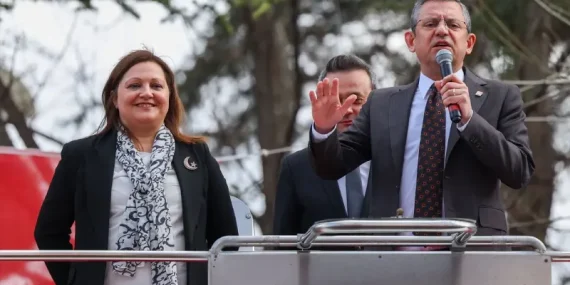 ismail-saymaz-burcu-koksalla-birlikte-6-meclis-uyesi-de-istifa-edebilir-n66LZaYW.webp