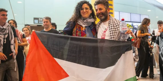 israilin-alikoydugu-kuresel-sumud-filosu-aktivisti-serbest-birakildi-yakinda-turkiyedeki-arkadaslarima-katilacagim-s9FMW271.webp