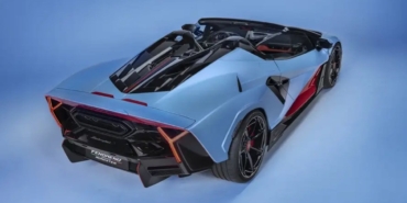 lamborghini-fenomeno-roadster-tanitildi-iste-ozellikleri-8HMgjtkV.jpg