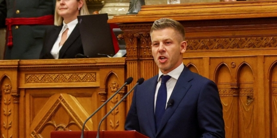 macaristanin-yeni-basbakani-peter-magyar-gorevine-basladi-jmRav5Mc.jpg
