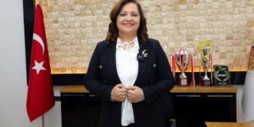 omer-celik-yanitladi-burcu-koksal-akpye-gececek-mi-ihlZMMHj.jpg