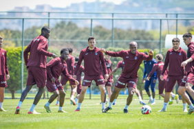 trabzonsporun-besiktas-maci-kamp-kadrosu-belli-oldu-XU9gyPMk.jpg