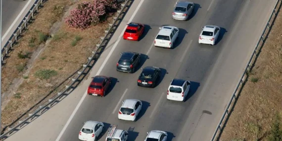 yeni-trafik-cezalari-etkisini-gosterdi-agir-ihlallerde-sert-dusus-1i54N8Z7.webp